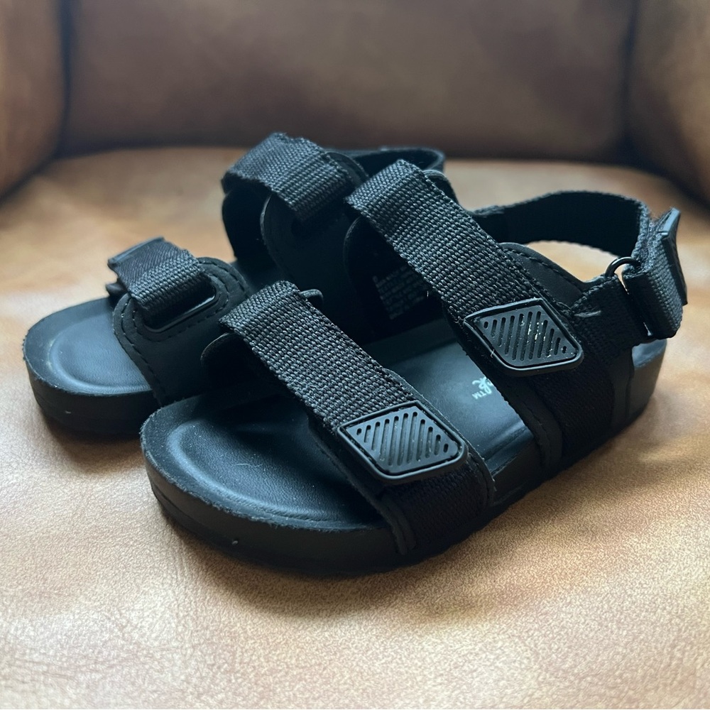Cat & Jack toddler velcro sandals